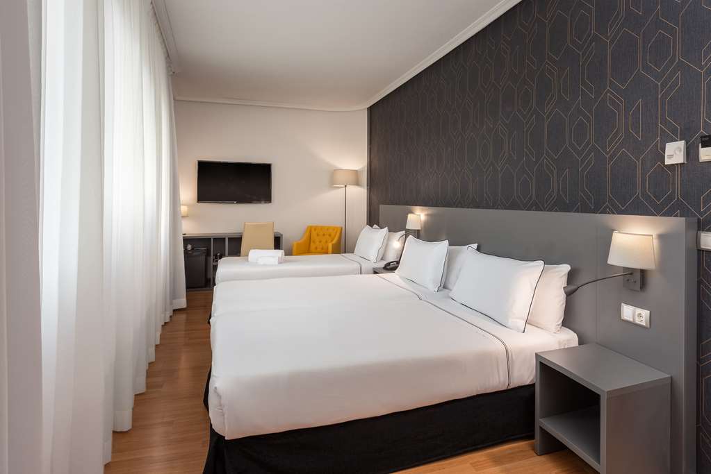 hotel madrid plaza espana affiliated by melia