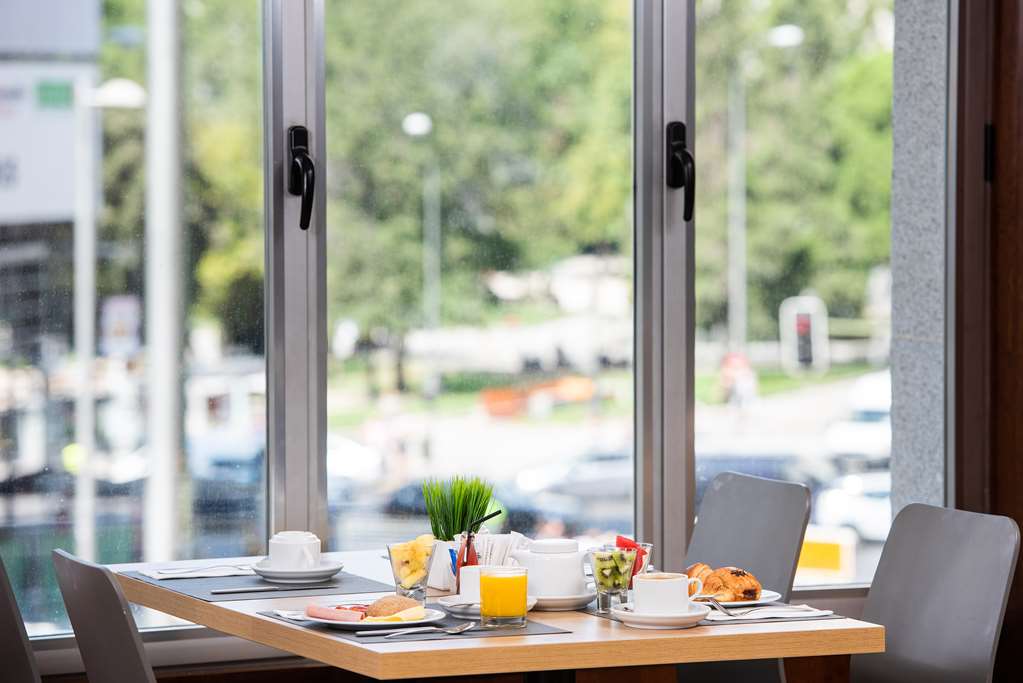 hotel madrid plaza espana affiliated by melia