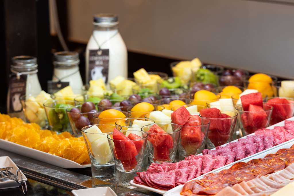 hotel madrid plaza espana affiliated by melia