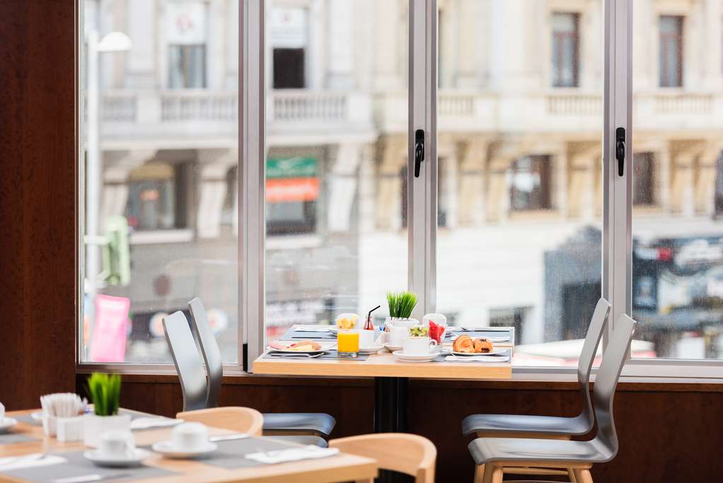 hotel madrid plaza espana affiliated by melia