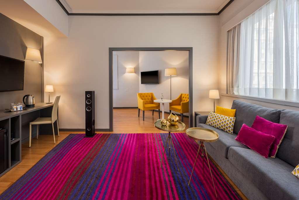 hotel madrid plaza espana affiliated by melia