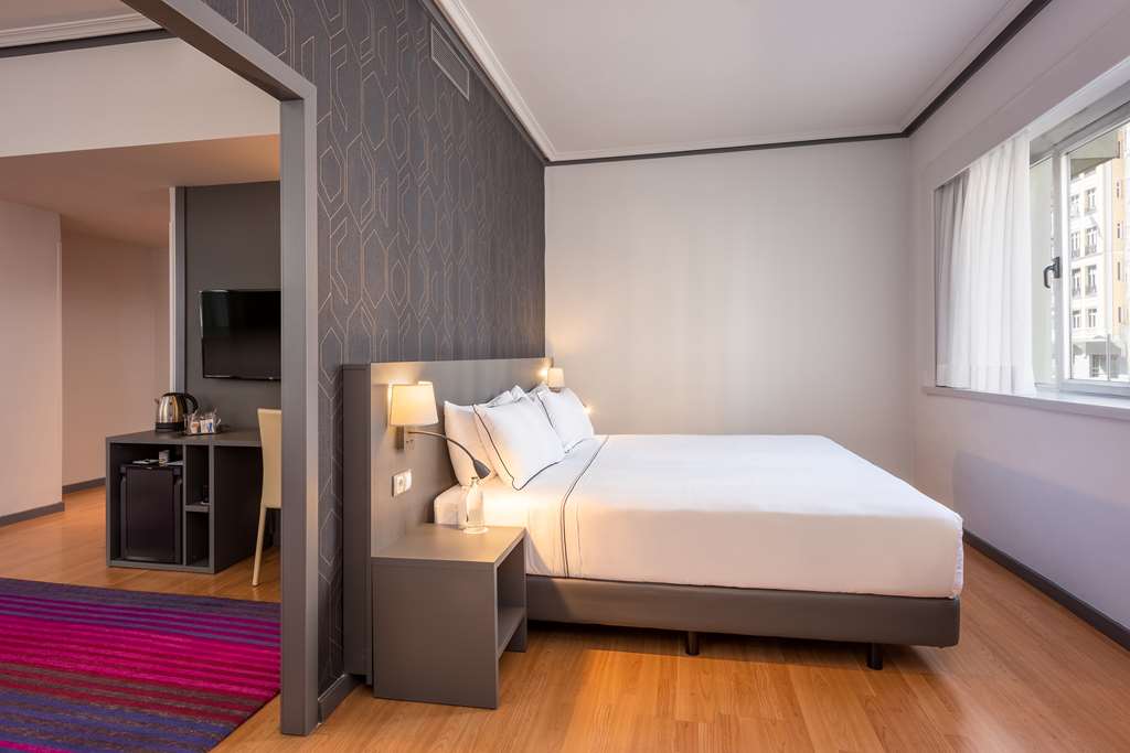hotel madrid plaza espana affiliated by melia