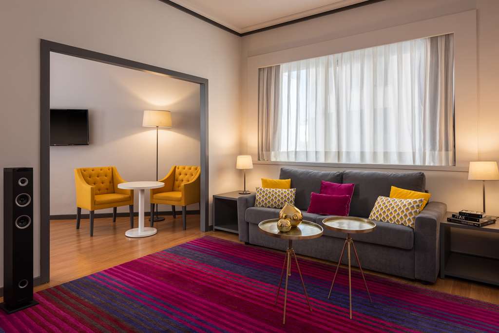 hotel madrid plaza espana affiliated by melia