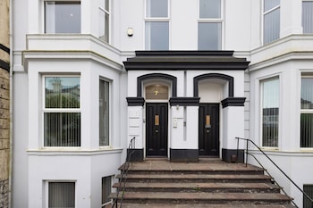 Plymouth By Charles Hope,South Hams>>Plymouth,0 star