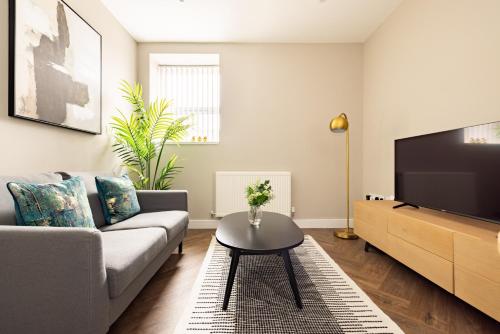 Plymouth By Charles Hope,South Hams>>Plymouth,0 star