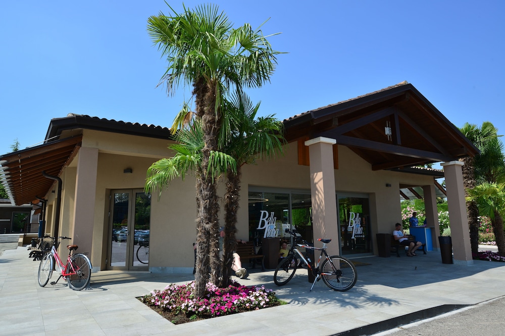 Villaggio Camping Bella Italia,,4 star