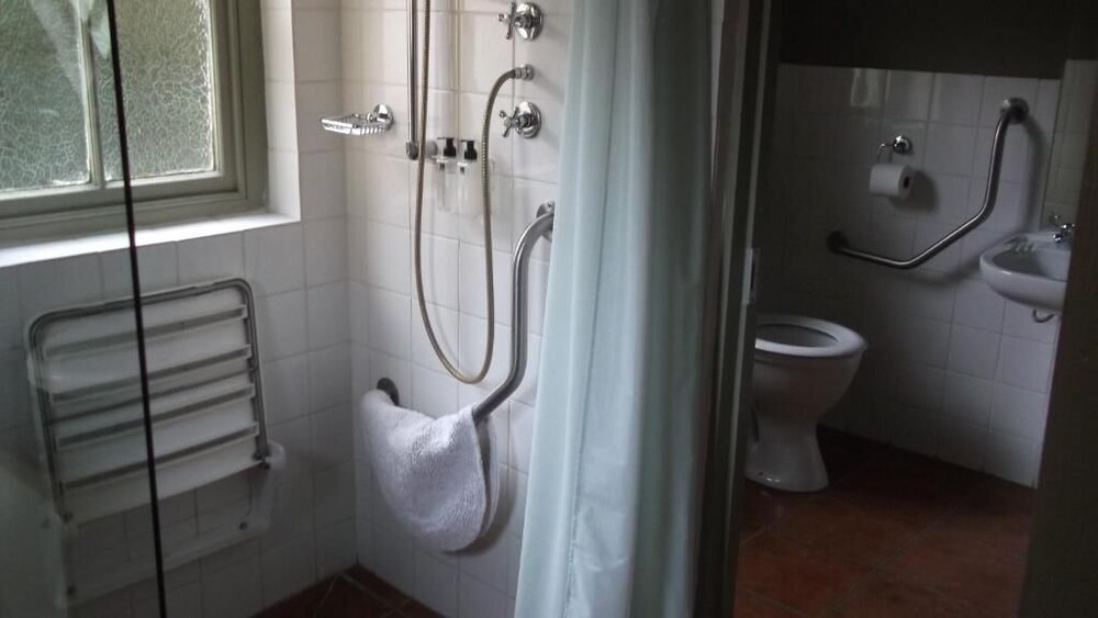 housemartin guest lodge
