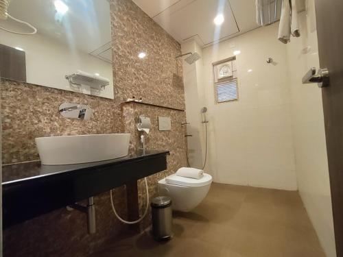 sambhabana hotel and suites