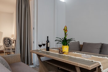 amina apartments