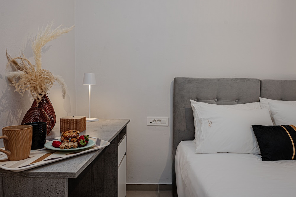 amina apartments