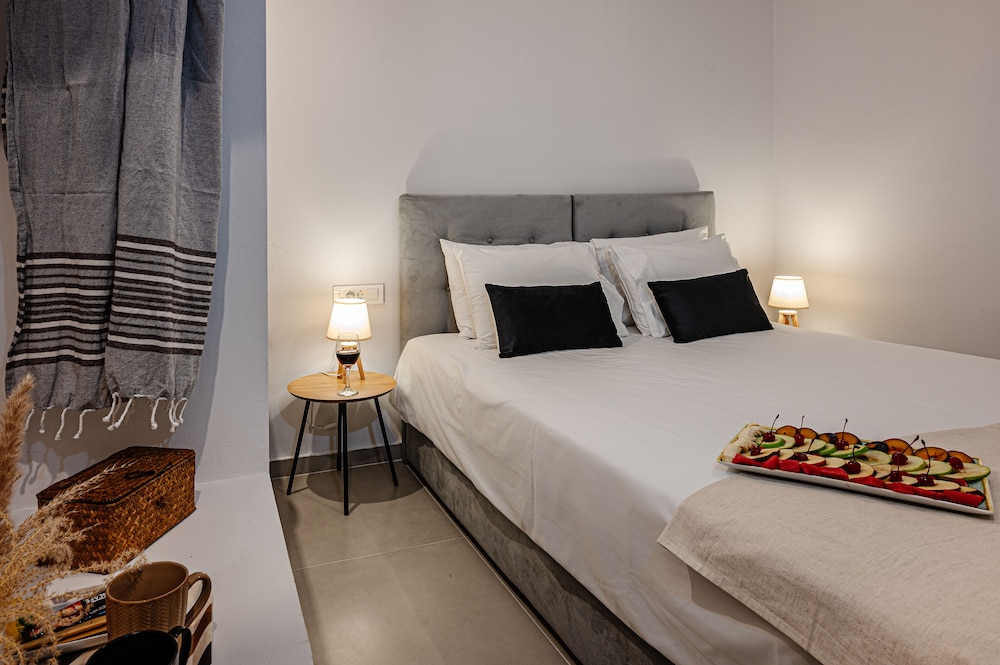 amina apartments