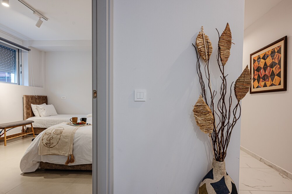 amina apartments