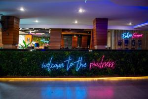 mad monkey phuket