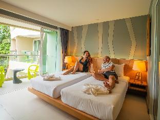 mad monkey phuket