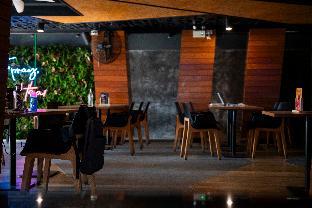 mad monkey phuket
