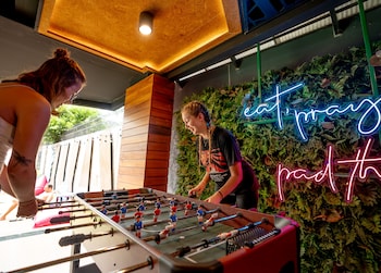 mad monkey phuket