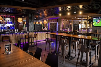 mad monkey phuket