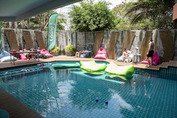 mad monkey phuket