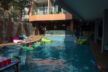 mad monkey phuket