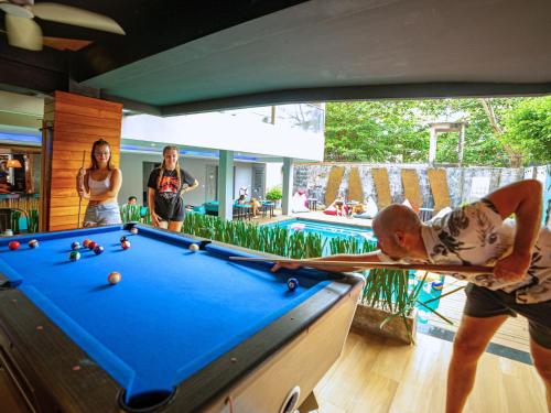 mad monkey phuket