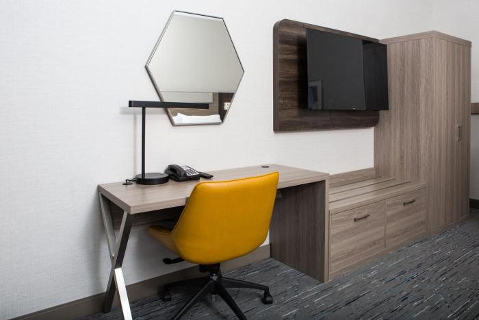 holiday inn express and suites prince albert south