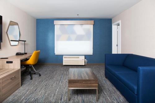 holiday inn express and suites prince albert south
