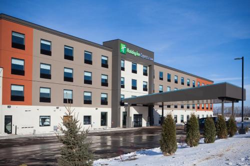 holiday inn express and suites prince albert south
