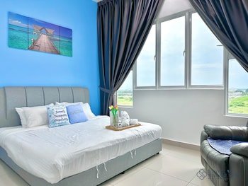 amber cove melaka sea view by stayrene