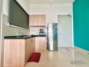 amber cove melaka sea view by stayrene