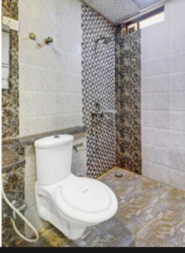 hotel alpine by the golden taj group