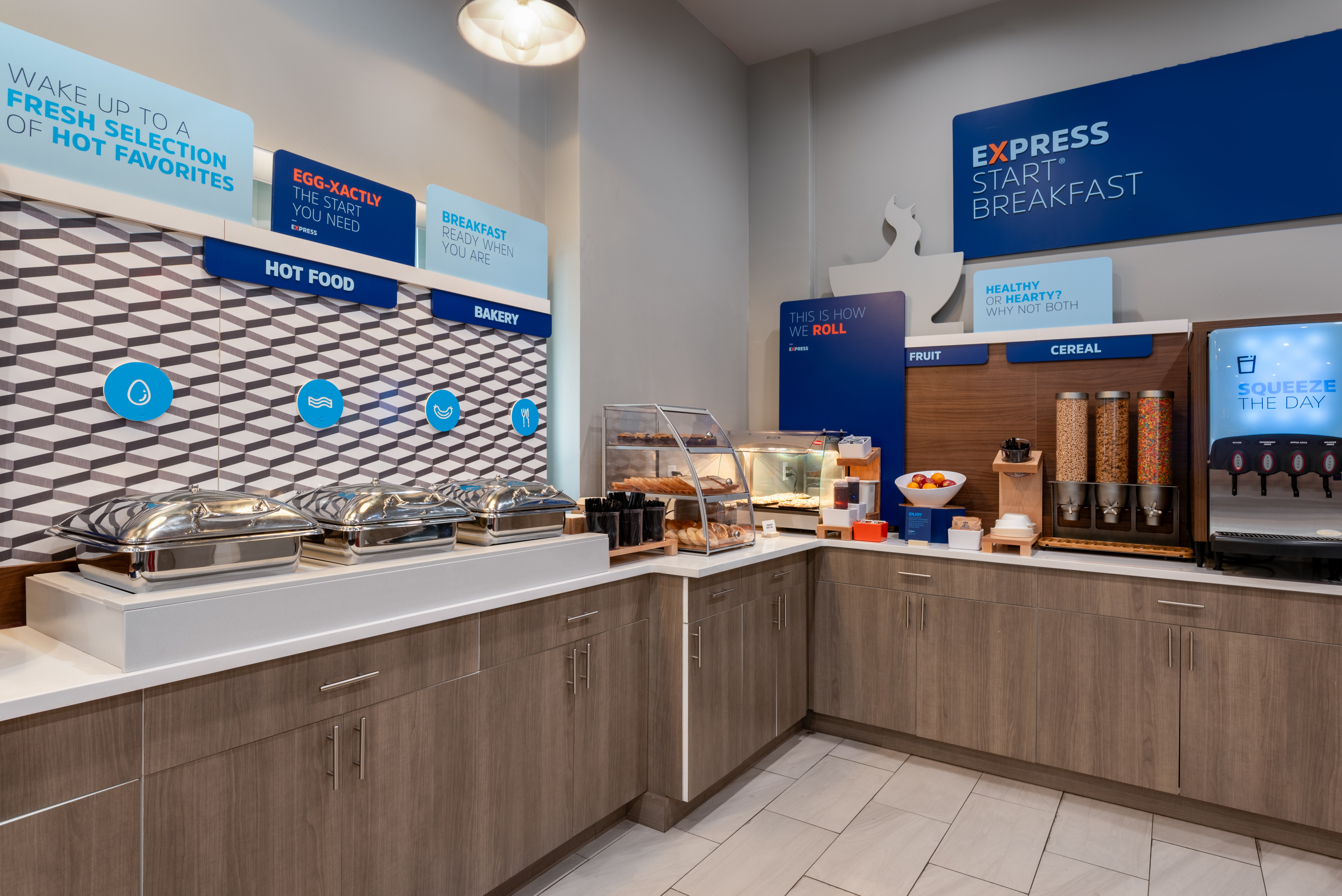 holiday inn express and suites bronx nyc an ihg hotel