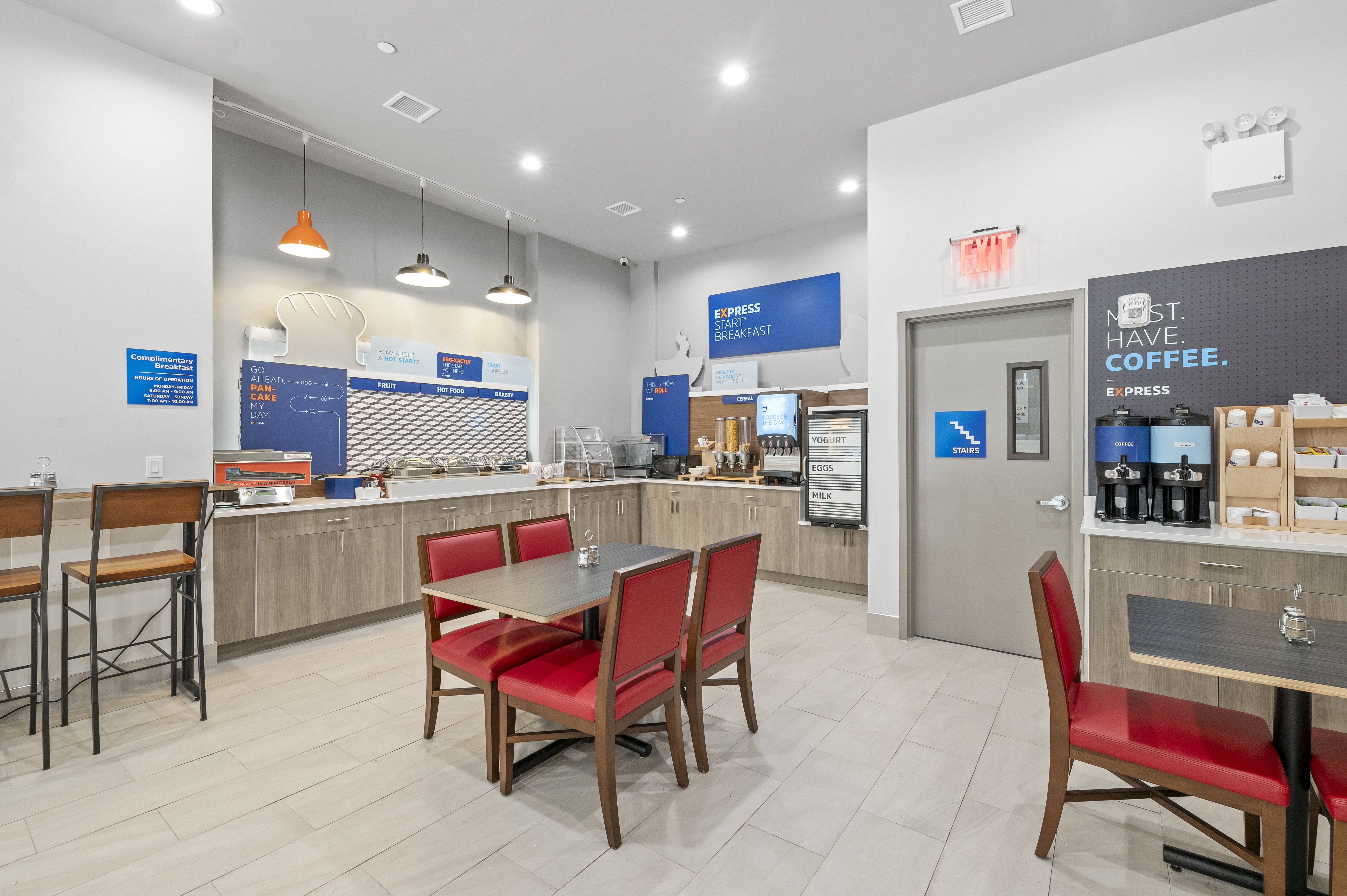 holiday inn express and suites bronx nyc an ihg hotel
