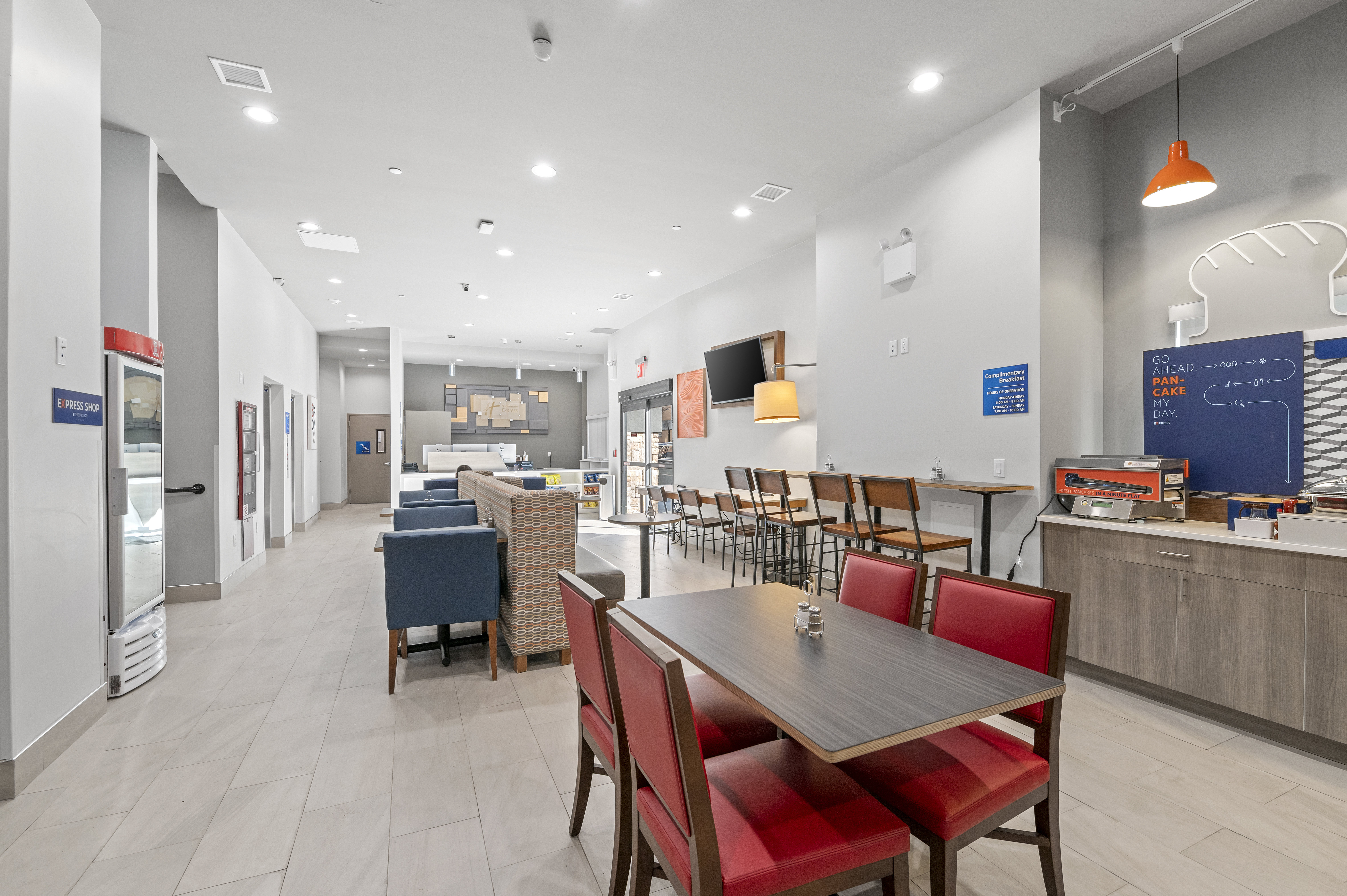 holiday inn express and suites bronx nyc an ihg hotel