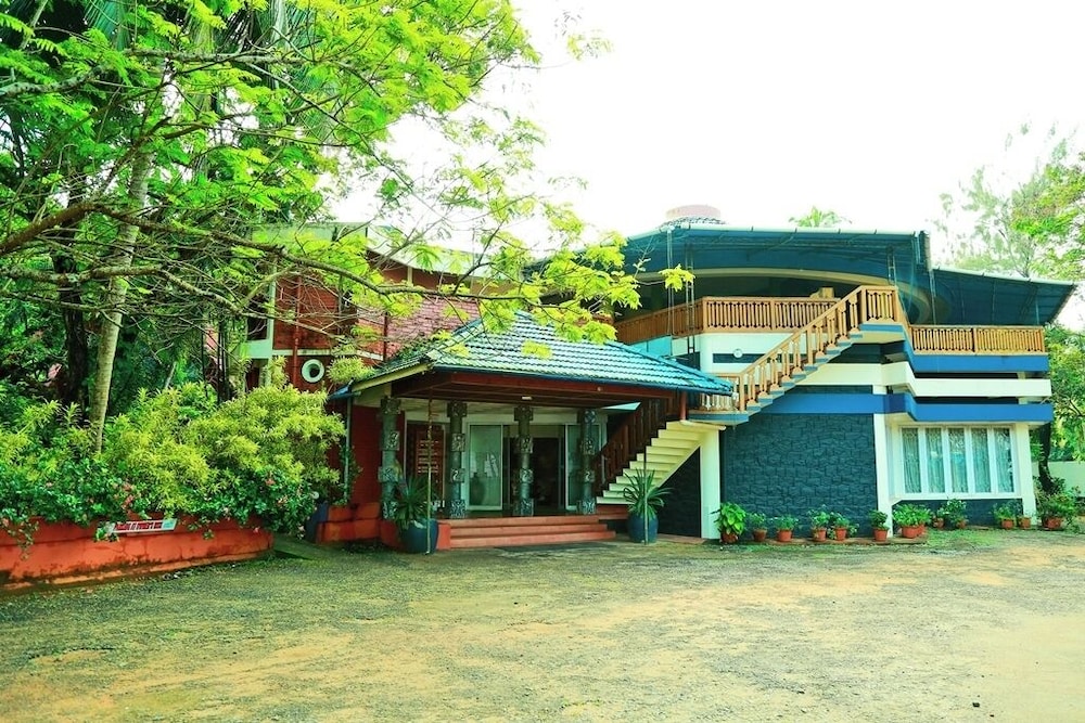 renai kappad beach resort