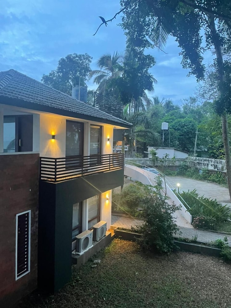 renai kappad beach resort