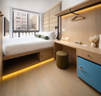 little charlie hotel