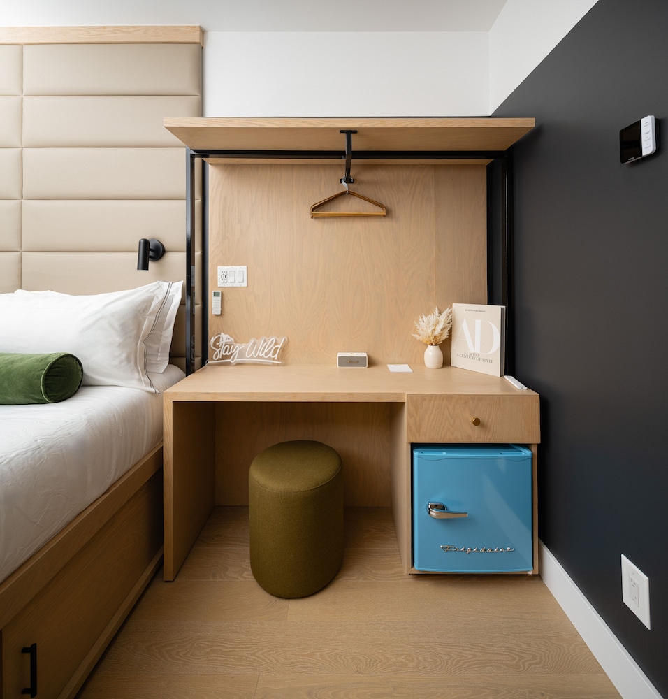 little charlie hotel