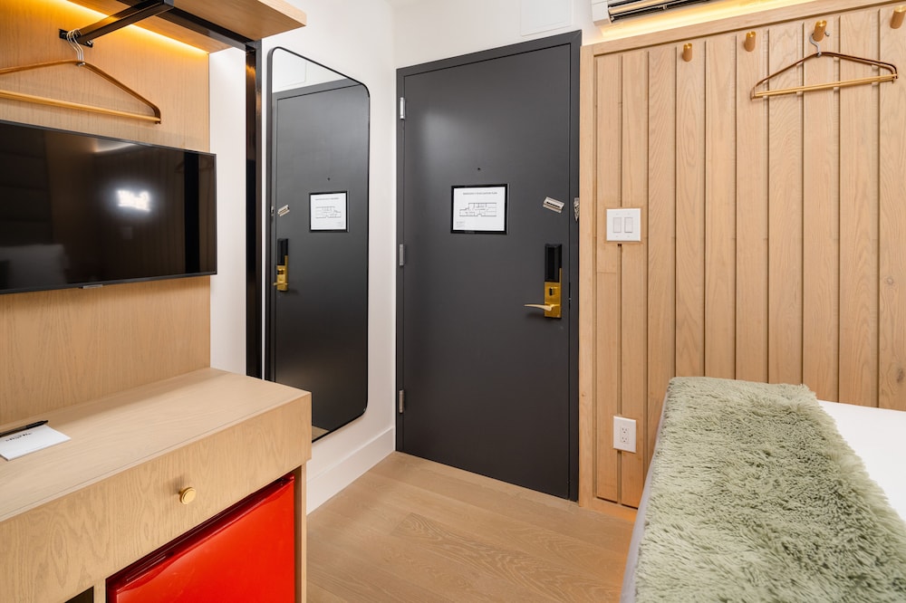 little charlie hotel