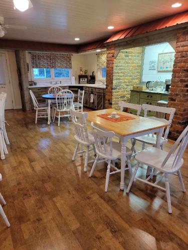 moonlight manor bed and breakfast
