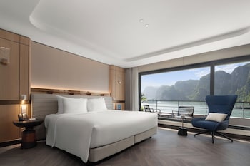 essence grand halong bay cruise