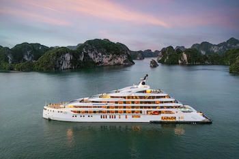essence grand halong bay cruise