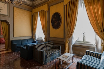 phi hotel canalgrande