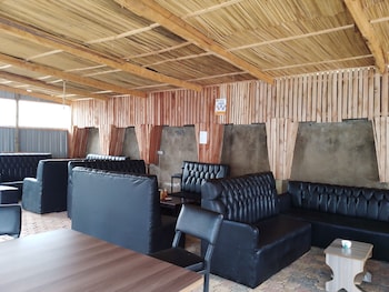 white house lounge and guest house