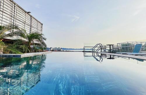 green suites hotel ha long