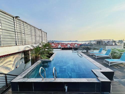 green suites hotel ha long