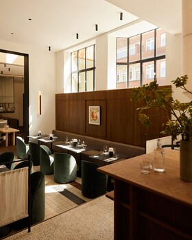 Morgan & Mees Rotterdam,Netherlands>>Rotterdam,4 star