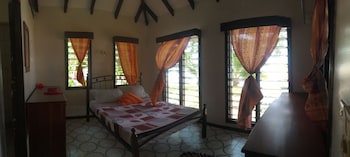 yasawa long beach hideout resort