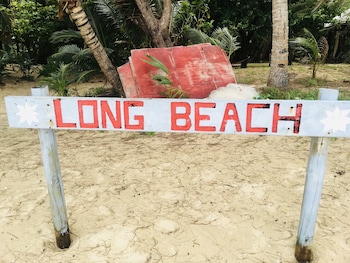 yasawa long beach hideout resort
