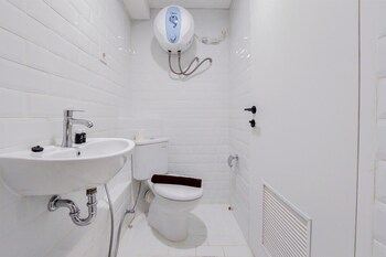 spacious and elegant studio loft kingland avenue apartment