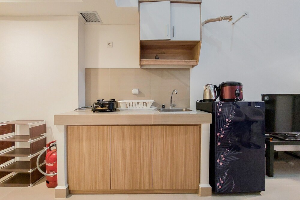 spacious and elegant studio loft kingland avenue apartment